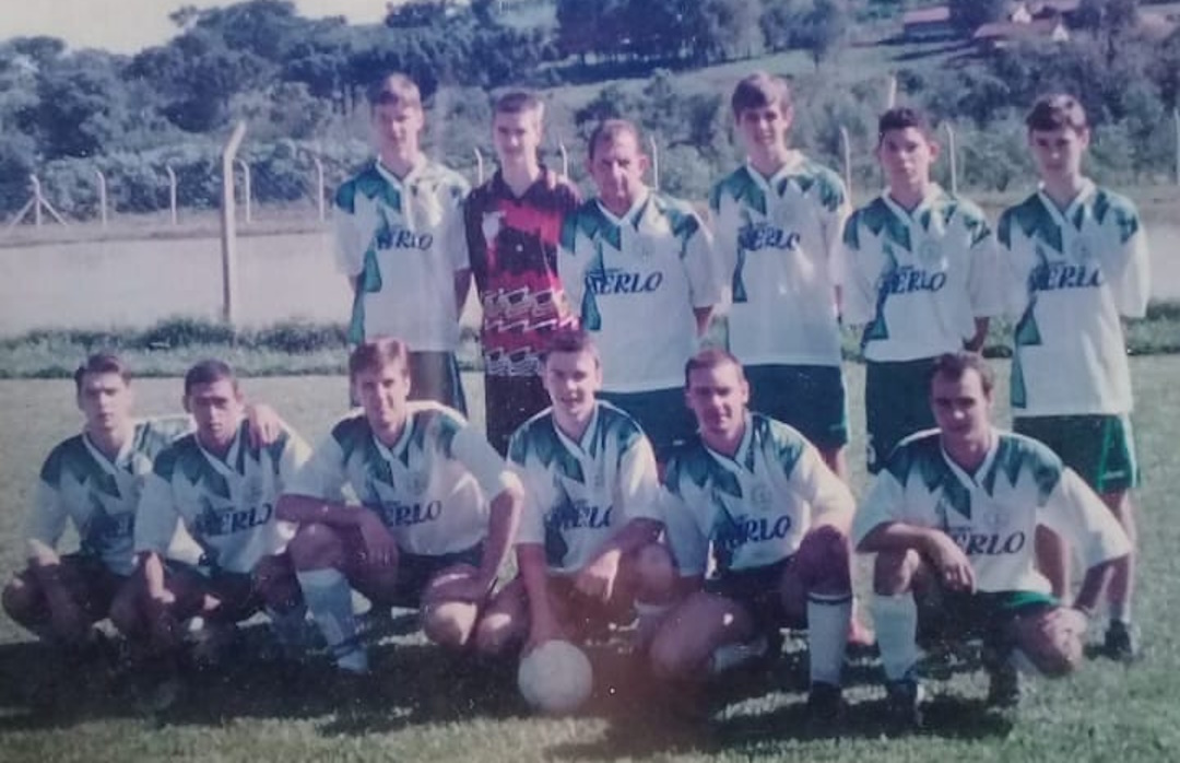  Araucária Esporte Clube